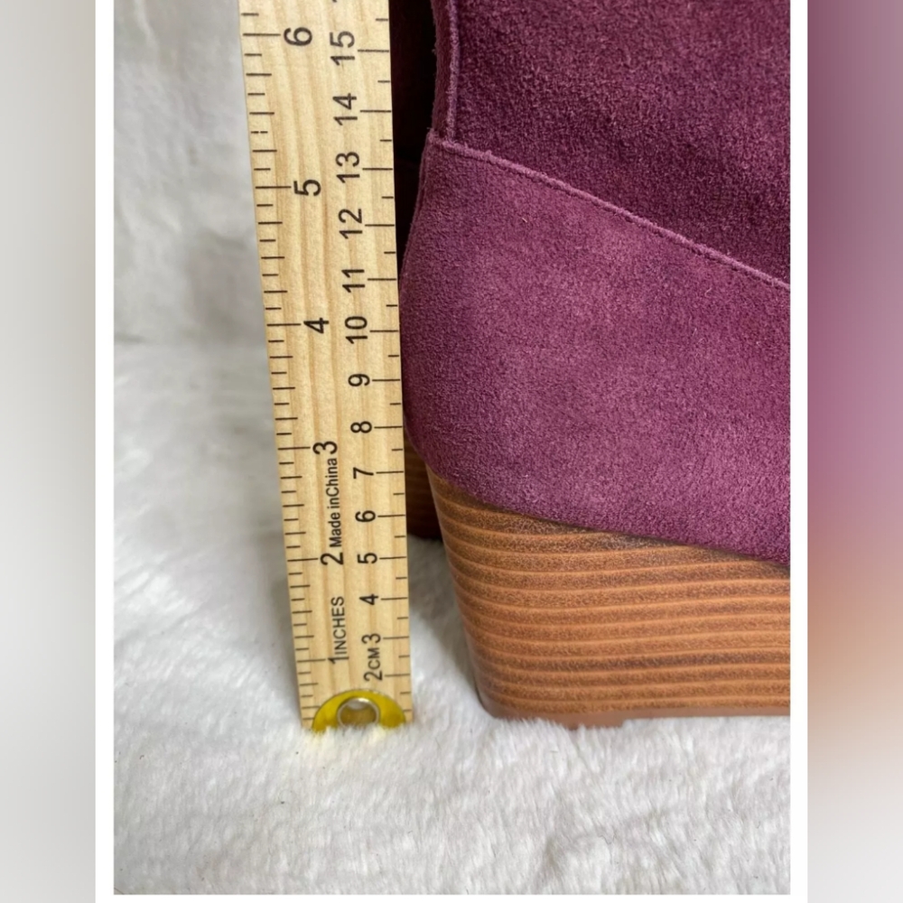 Violet & Red Jay Jay Burgundy Suede Wedge Booties Size 8 Leather Upper NWT - Picture 12 of 12